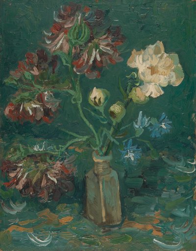 Kleine Flasche mit Pfingstrosen und blauen Delphinien von Vincent van Gogh